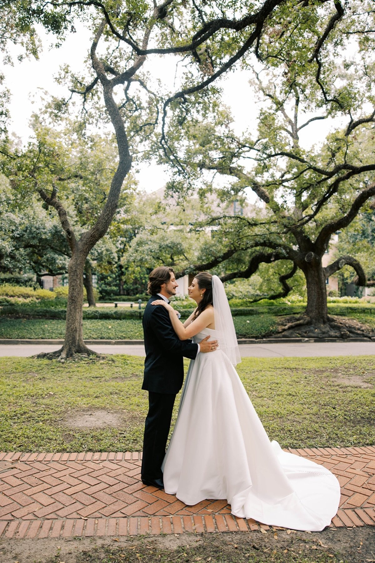 Romantic Austin wedding moment